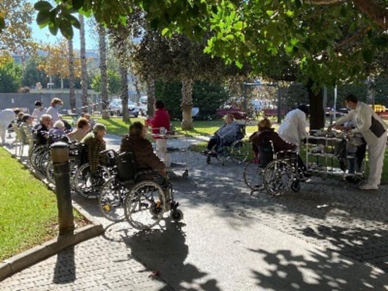 Cataluña permite grupos burbuja de hasta 20 personas en centros de día