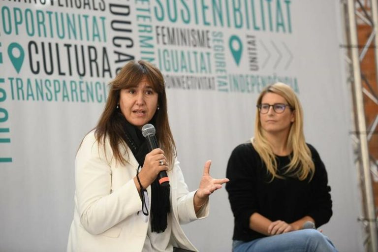 Borràs pide proteger las instituciones ante la «guerra abierta del Estado» con el independentismo