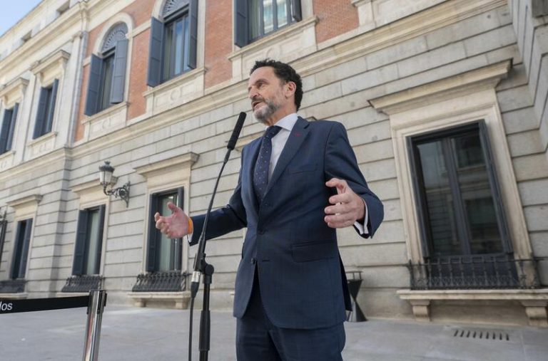 Edmundo Bal se muestra escéptico ante el acuerdo del Gobierno sobre interinos