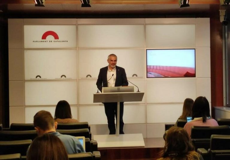 Cs afea a la CUP y PSC su «pelea por ser la muleta de Aragonès» en los Presupuestos catalanes