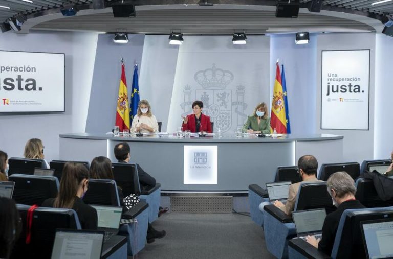 Díaz ve «difícil» acordar la reforma laboral y sitúa el escollo en la temporalidad
