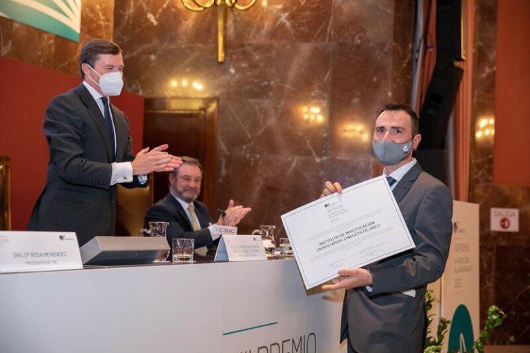 El IREC recibe el XIII Premio Fondena de Protección a la Naturaleza