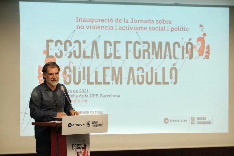Cuixart llama a «pasar a la acción» con desobediencia civil y no violenta