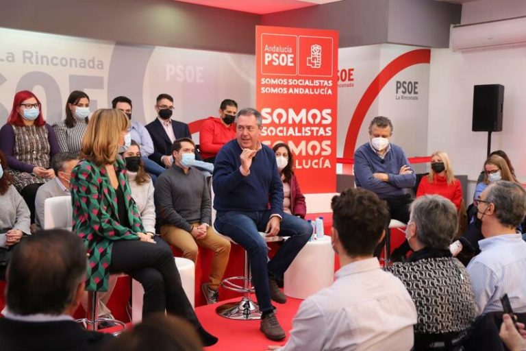 Espadas llama a «marcar las diferencias» con las «políticas de retroceso» de la derecha en Andalucía