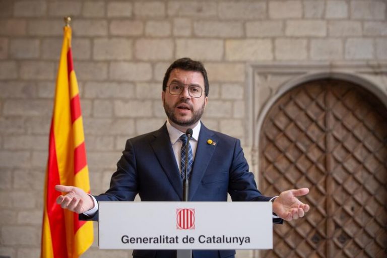 Aragonès celebra el acuerdo con los comunes y no ve rota la mayoría de la investidura
