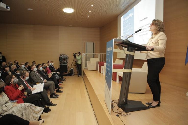 Ribera: La sequía afectará al 70% más del territorio de no adoptar con celeridad medidas «contundentes»