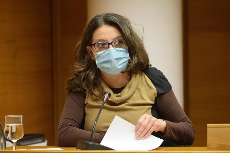 Oltra pide colaboración al Gobierno para acabar con la explotación sexual y la trata de mujeres