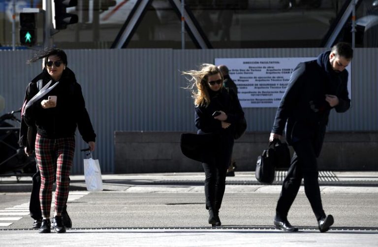 24 provincias estarán en aviso por las nevadas, tormentas, viento y olas del primer temporal invernal