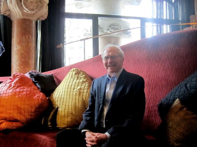 Muere el escritor estadounidense Noah Gordon, autor de la novela ‘El médico’, a los 95 años