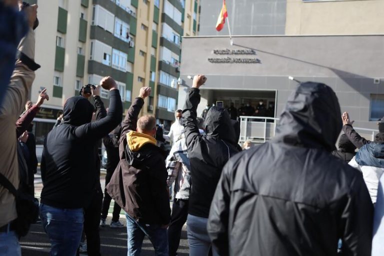 Unidas Podemos pide explicaciones a Interior por el despliegue de tanquetas en las protestas de Cádiz