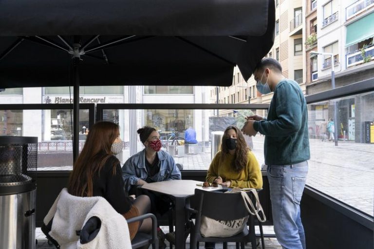 La hostelería riojana rechaza «un endurecimiento del semáforo Covid porque criminaliza al sector»