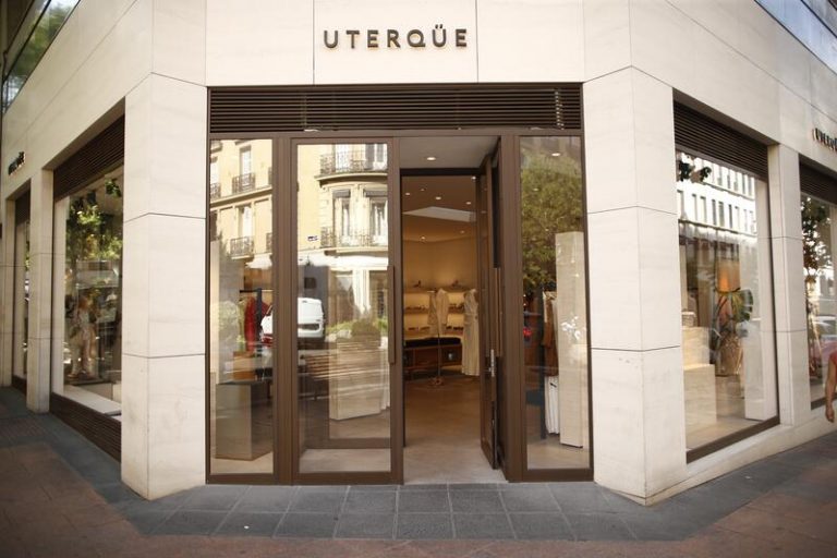 Inditex integra las sociedades de Uterqüe en Massimo Dutti