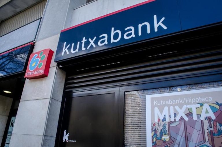 Kutxabank activa una versión simplificada de su ‘app’
