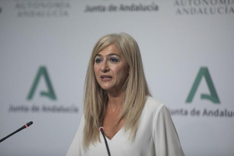 Consejera andaluza denuncia que PSOE, Vox y Podemos se unieran para tumbar los Presupuestos