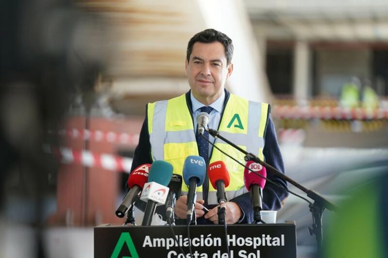 Moreno prevé unas Navidades «razonables» en Andalucía salvo que nuevas cepas «superen a las vacunas»