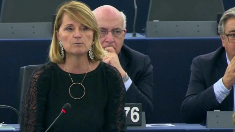 Estaràs reclama la implantación de la tarjeta europea de la discapacidad