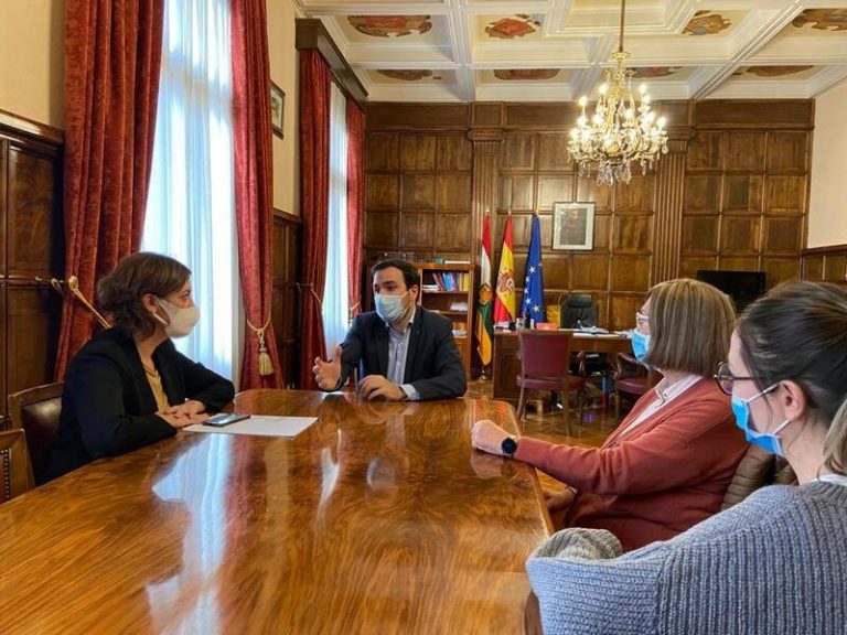 Garzón ve necesaria «coordinación» entre CCAA para mejorar el rendimiento del registro de autoprohibidos del juego