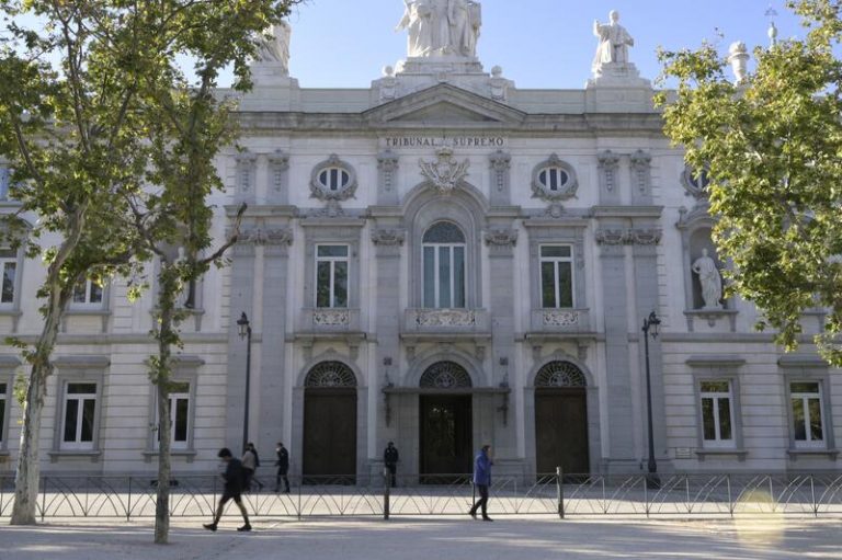 El TS confirma la nulidad parcial del decreto que regula la oficina valenciana de Derechos Lingüísticos