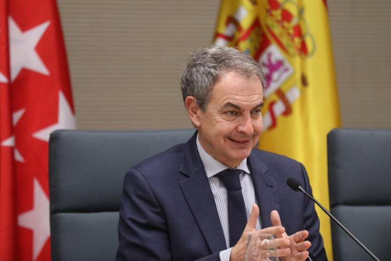 Zapatero defiende ante el Grupo de Puebla la necesidad de limitar la riqueza