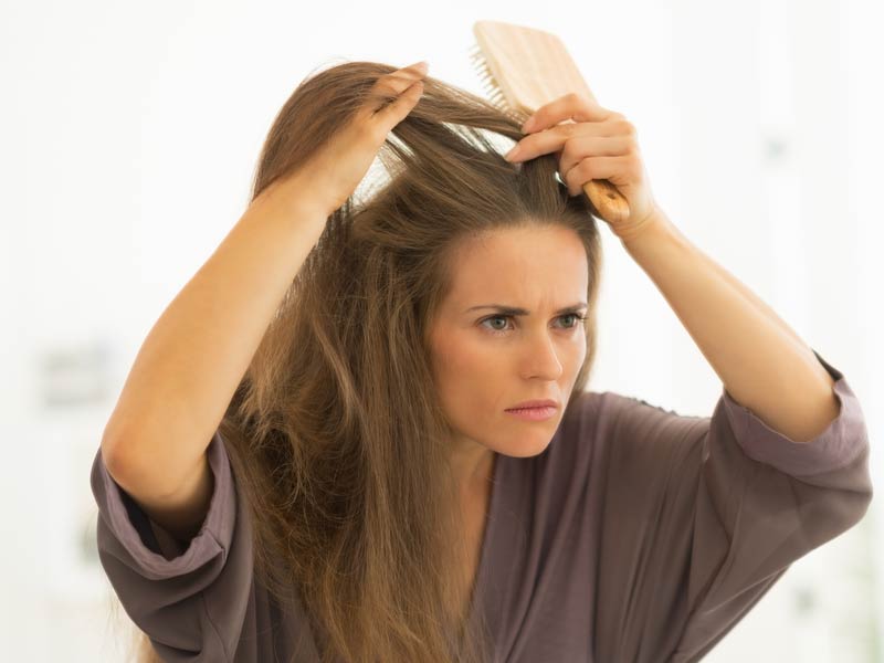 Así puedes cubrir las canas con cacao