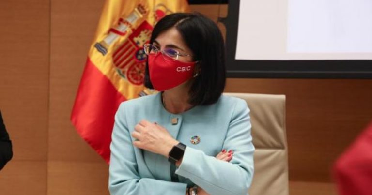 Darias, sobre el fin de las mascarillas: «Vamos a ir paso a paso con prudencia»