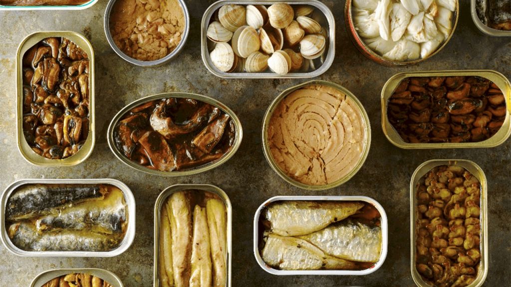 La Comida Enlatada También Puede Echarse A Perder