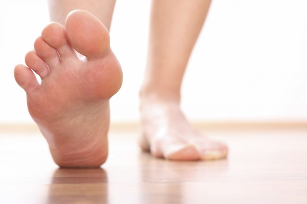Formas de agrandar tus zapatos para que no te hagan daño en Navidad