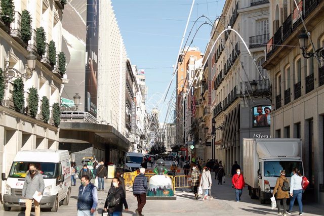 Hasta 726 Agentes Calles De Sentido Unico Y Equipo Antihurtos Forman El Dispositivo De Navidad Para Madrid
