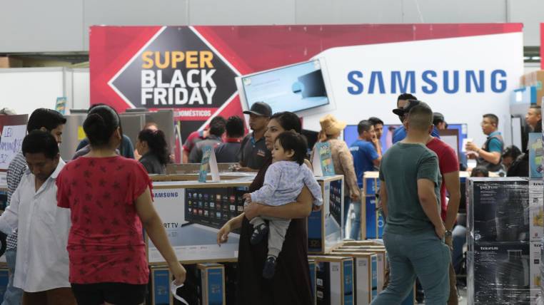 La práctica de muchos negocios que te hace no ahorrar nada en el Black Friday
