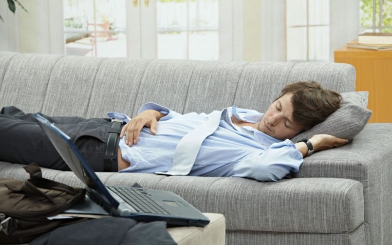 Las 3 consecuencias negativas de dormir la siesta