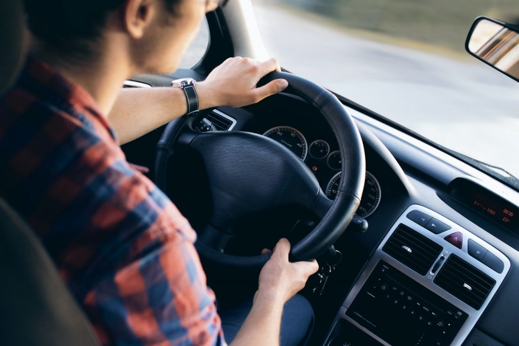 Lo Que Necesitas Tener Al Día En Tu Coche Para No Quedarte Tirado En Invierno