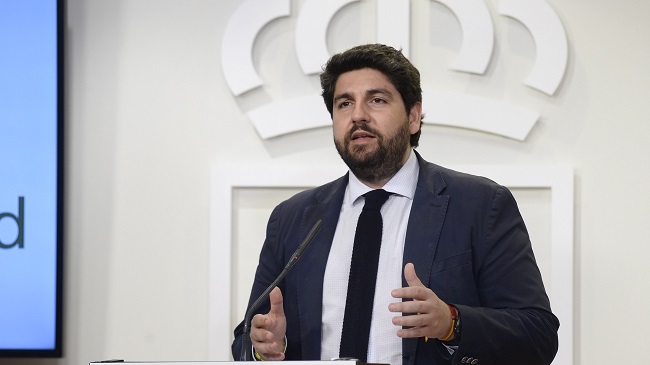 López Miras insta al Gobierno central a «convocar de una vez por todas» a las CCAA