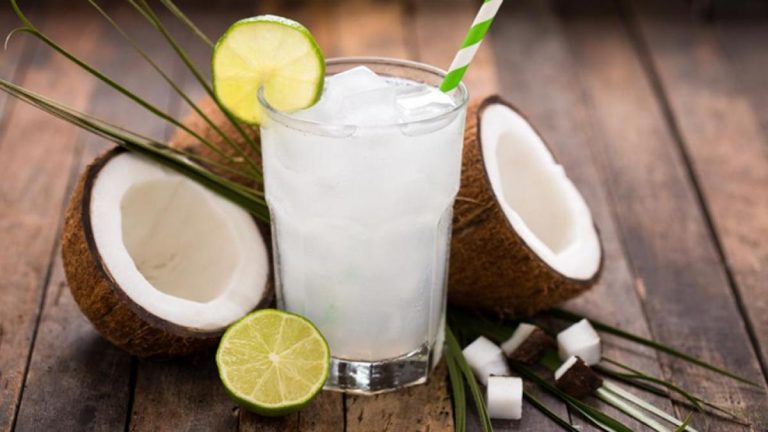Qué es y para qué sirve el agua de coco