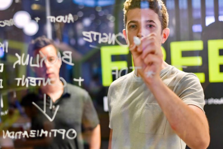 Descubre la mejor agencia de posicionamiento web Madrid