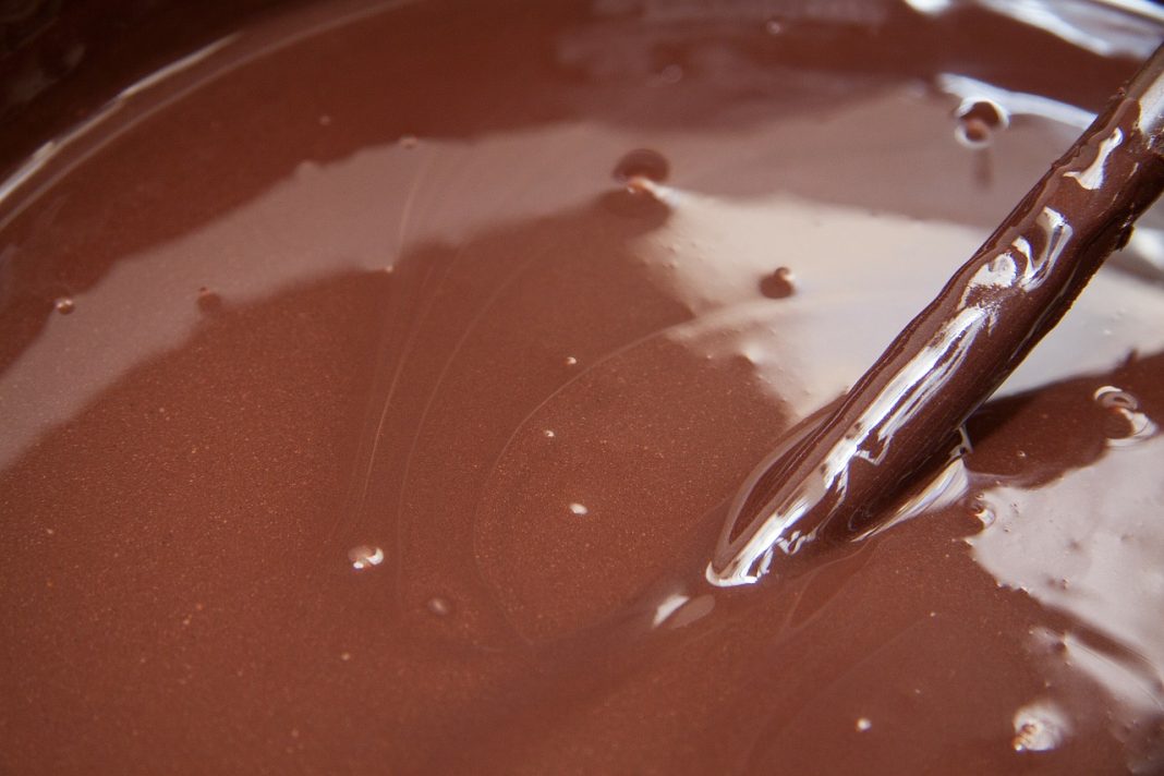 La receta para una crema de chocolate y avellanas casera y natural