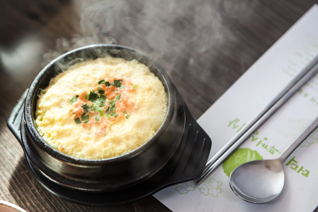 Sopa De Huevo: El Caldo Ideal Para Tomar Cuando Hace Mucho Frío