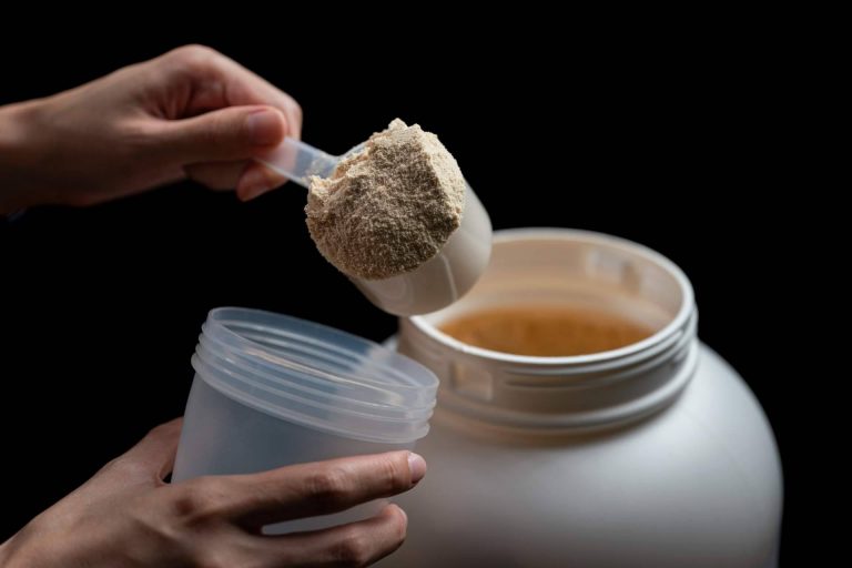 ¿Cuáles son los beneficios de tomar creatina para las mujeres?