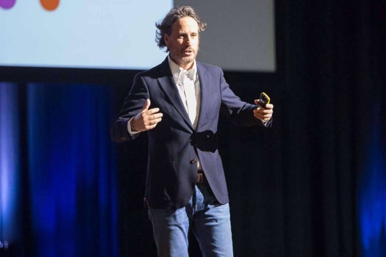 La motivación en la empresa debe ser dosificada como una serie de Netflix