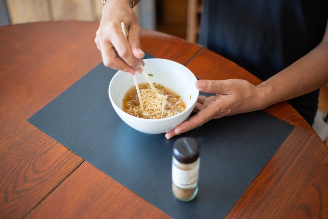 Sopa de huevo: el caldo ideal para tomar cuando hace mucho frío