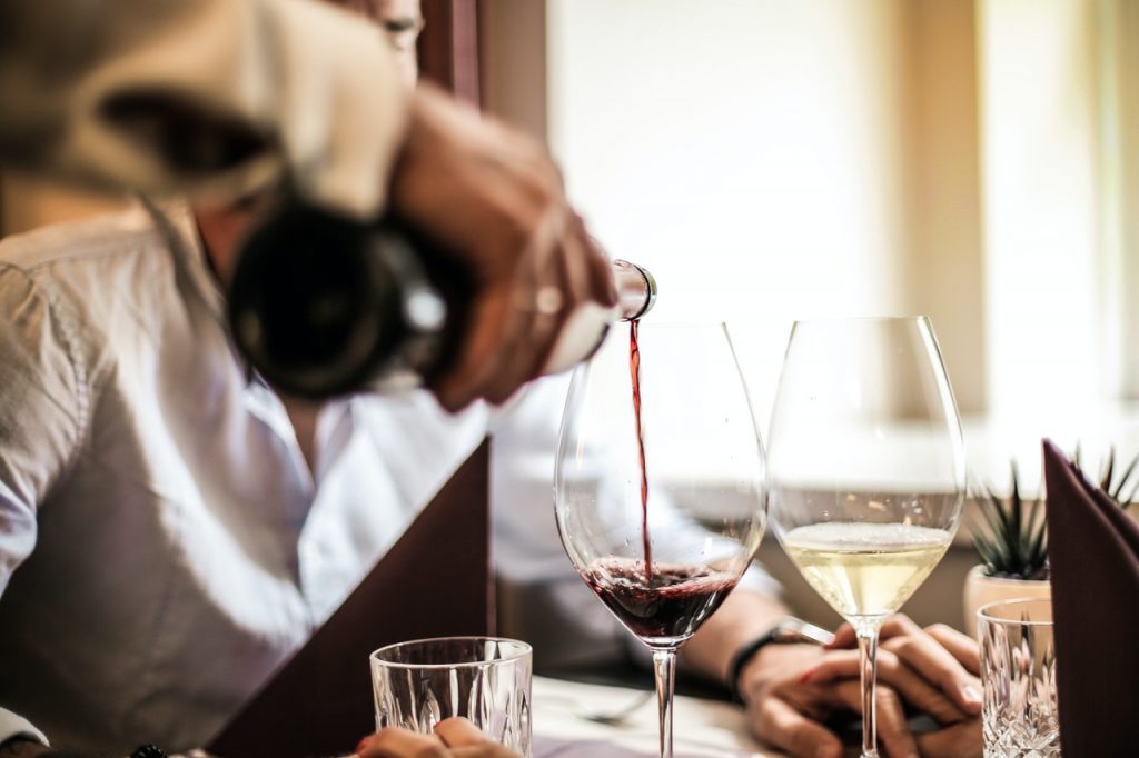 Estas Son Las Personas Que Nunca Deberían Beber Vino