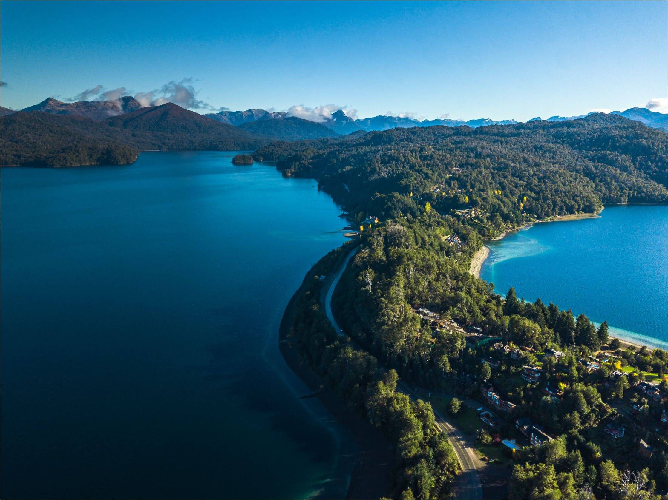 Espectacular y legendaria, la Ruta 40 es una de las experiencias más fascinantes de Argentina 1 1640023213 Lago Nahuel Huapi y Correntoso. Villa La Angostura Neuqu n