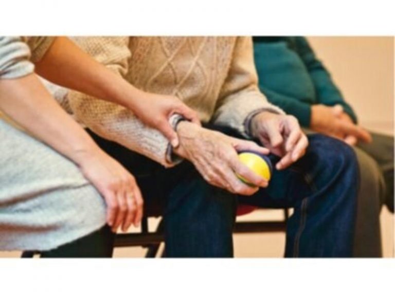 45 residencias catalanas presentan casos activos