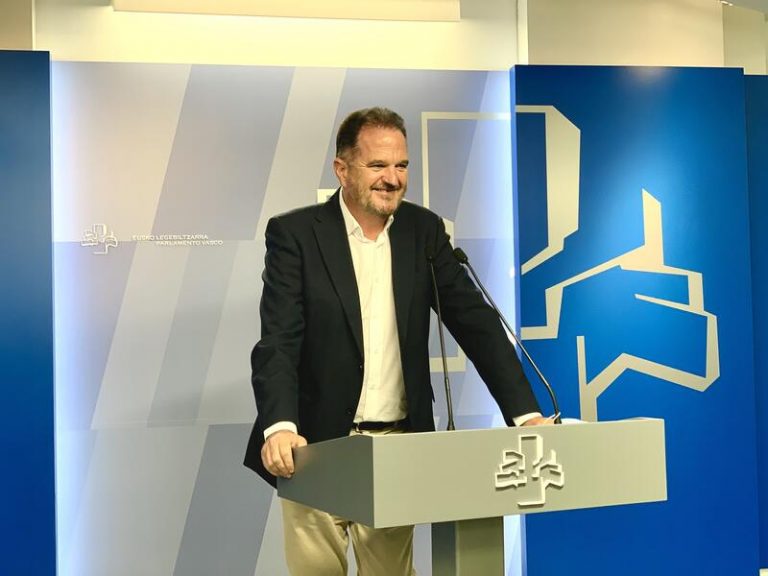 PP vasco define al PNV como un partido «radicalizado» y «de izquierdas»