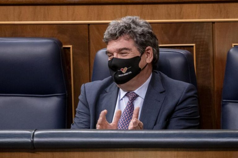 El Congreso aprueba la primera reforma de pensiones y deroga la del PP