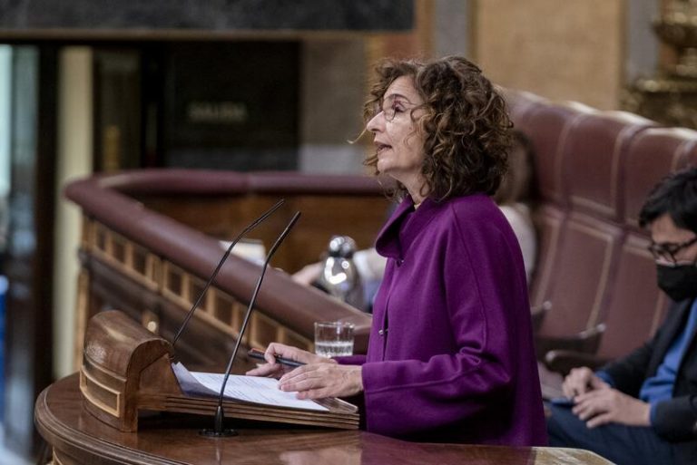 El Congreso da ‘luz verde’ a la ley de interinos y pasa al Senado