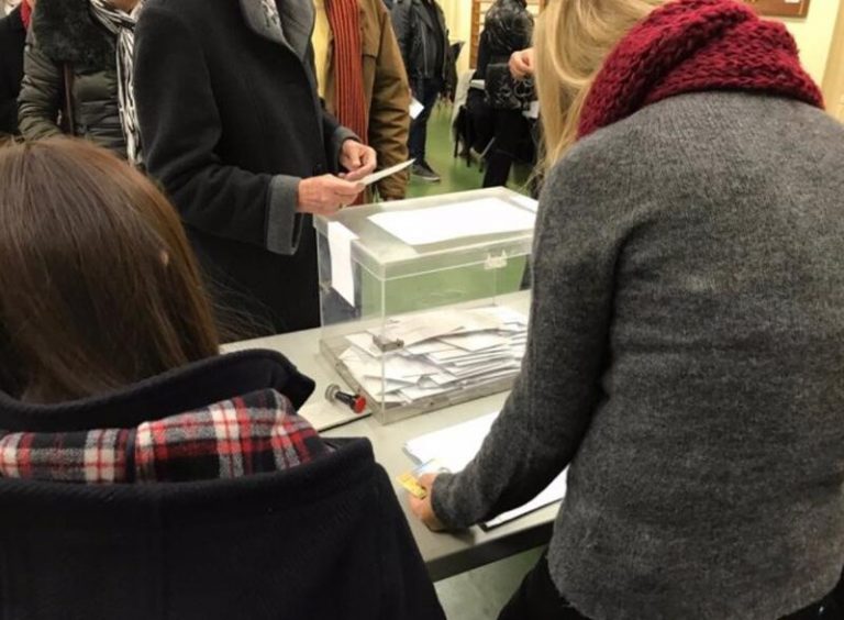 Un sondeo dice que el 52,9% de catalanes quiere que Cataluña «siga formando parte de España»