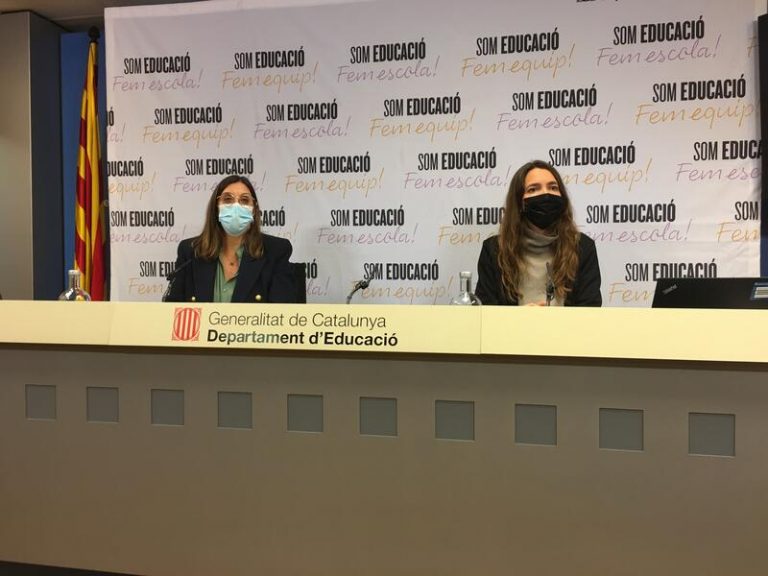 El 75% de contagios en entorno educativo de Cataluña son de no vacunados