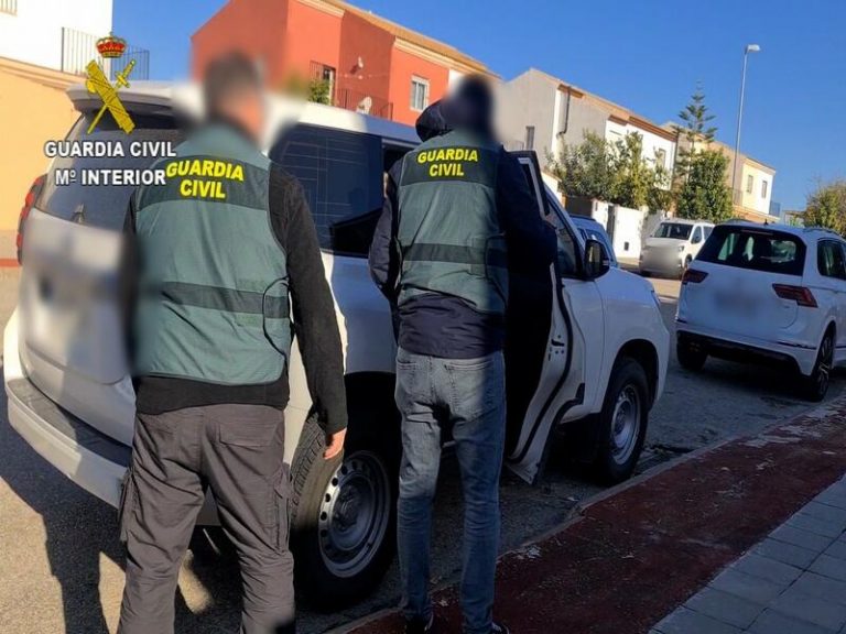 Detenidas 10 personas en la desmantelación de una organización que introducía hachís por Cádiz y Málaga