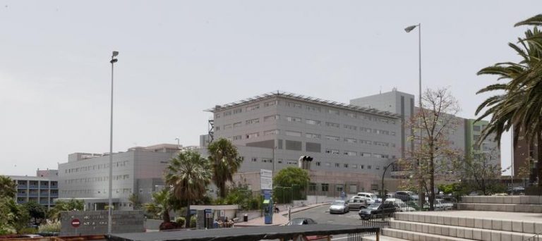 Canarias registra 326 nuevos contagios y un fallecido en Tenerife