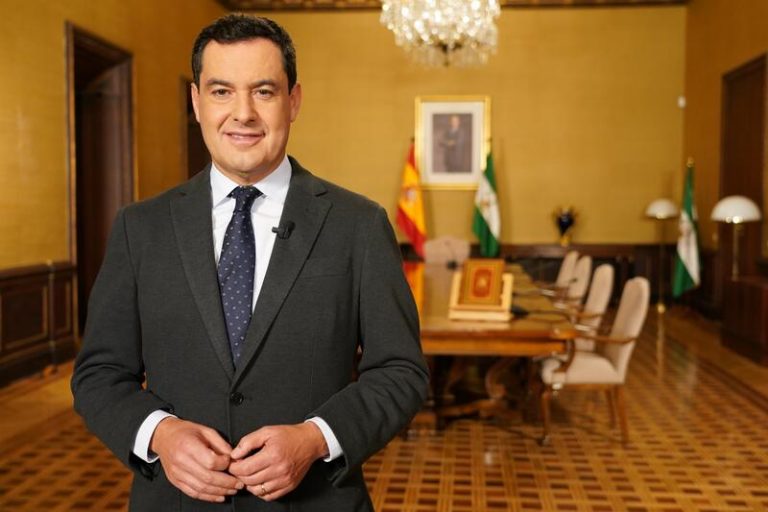 Moreno insta a celebrar la Constitución «con orgullo» y a alcanzar metas